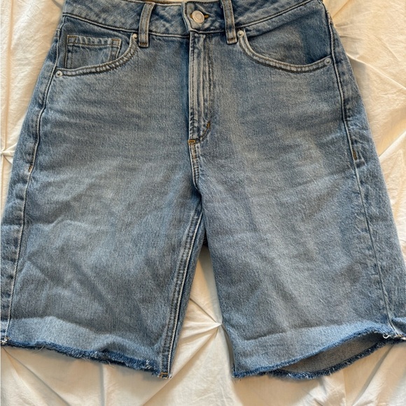 Dynamite Jean Shorts Light Blue Denim Women’s 24 - Picture 2 of 5